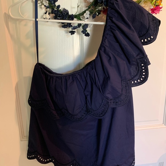 AQUA One-Shoulder Eyelet Top - Picture 5 of 6